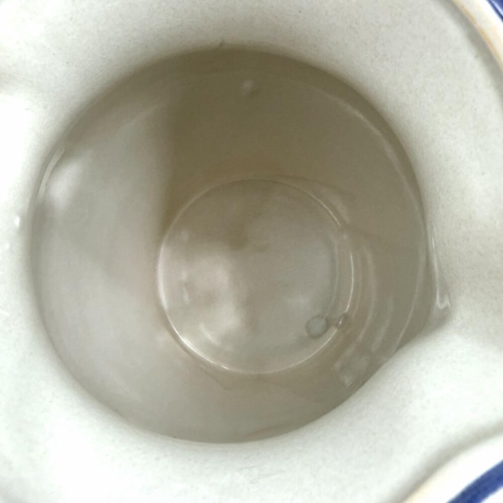Vintage Pfaltzgraff Yorktowne Blue Floral Stoneware Pitcher 7" x 8" Farmhouse - Picture 6 of 8
